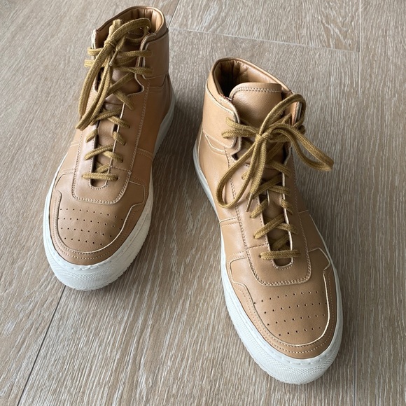 Common Projects mid top leather sneakers, size 37! - Picture 2 of 11